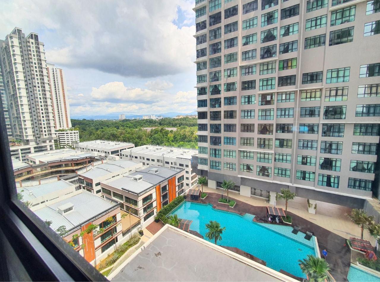 Conezion Near Ioi City Mall, Maeps Serdang, Putrajaya By Cloud Host Phòng bức ảnh