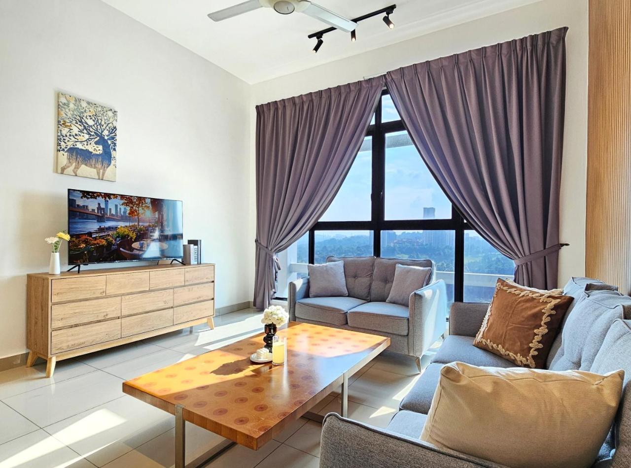 Conezion Near Ioi City Mall, Maeps Serdang, Putrajaya By Cloud Host Phòng bức ảnh